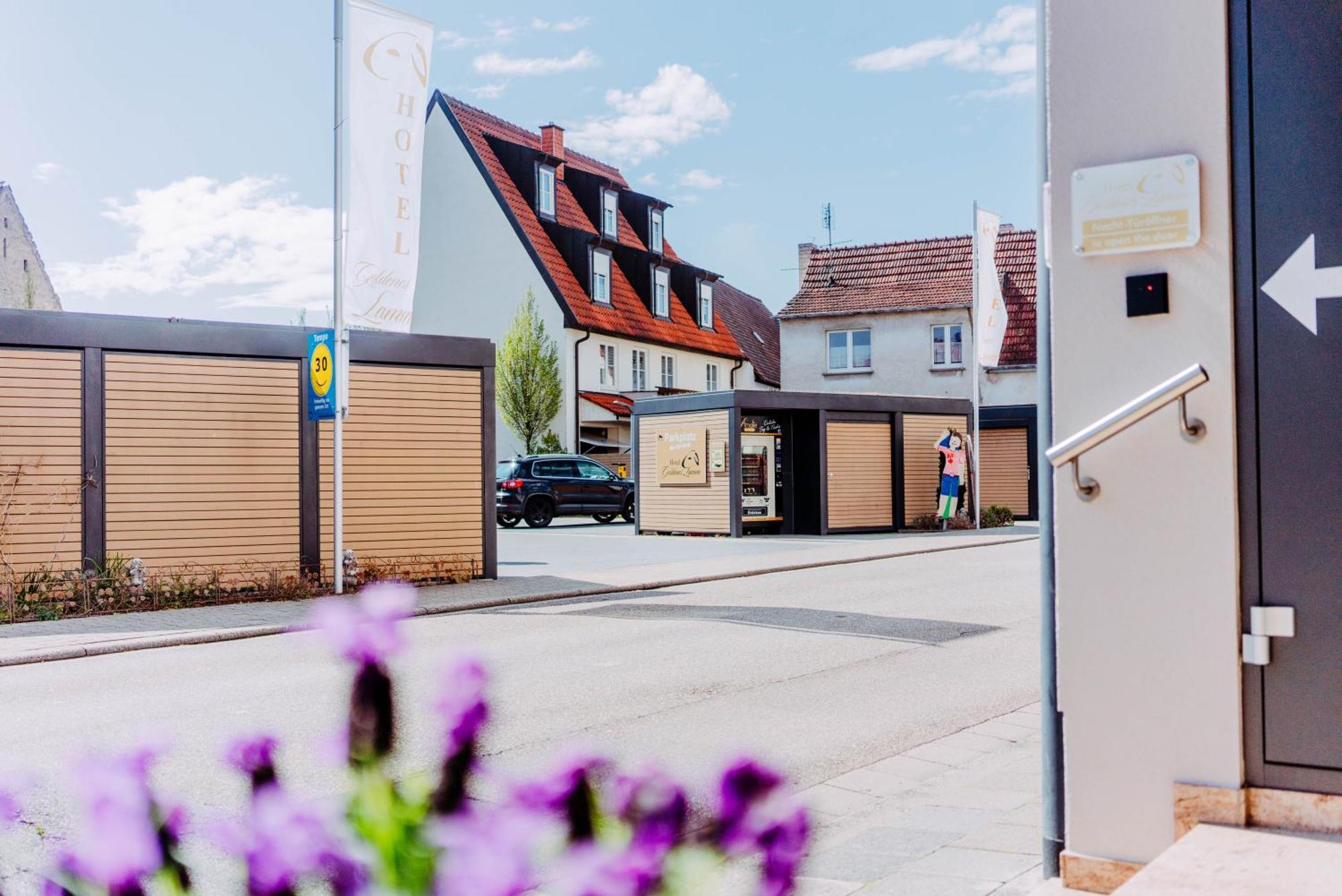 Hotel Goldenes Lamm Dudenhofen Buitenkant foto